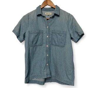 Madewell Oversized Relaxed Fit Blue Light Wash Denim Chambray Button Up Shirt